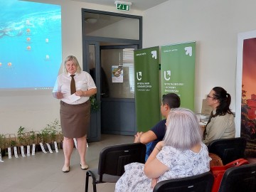 Jakość wód cieku spod Borchówki w ocenie chemicznej i hydrobiologicznej. Kąpać się czy nie kąpać? Podsumowanie wyników badań WNG i WBiOŚ UŁ, 