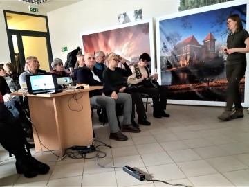 Edukacyjny zimowy spacer po Lesie Łagiewnickim 2024, 